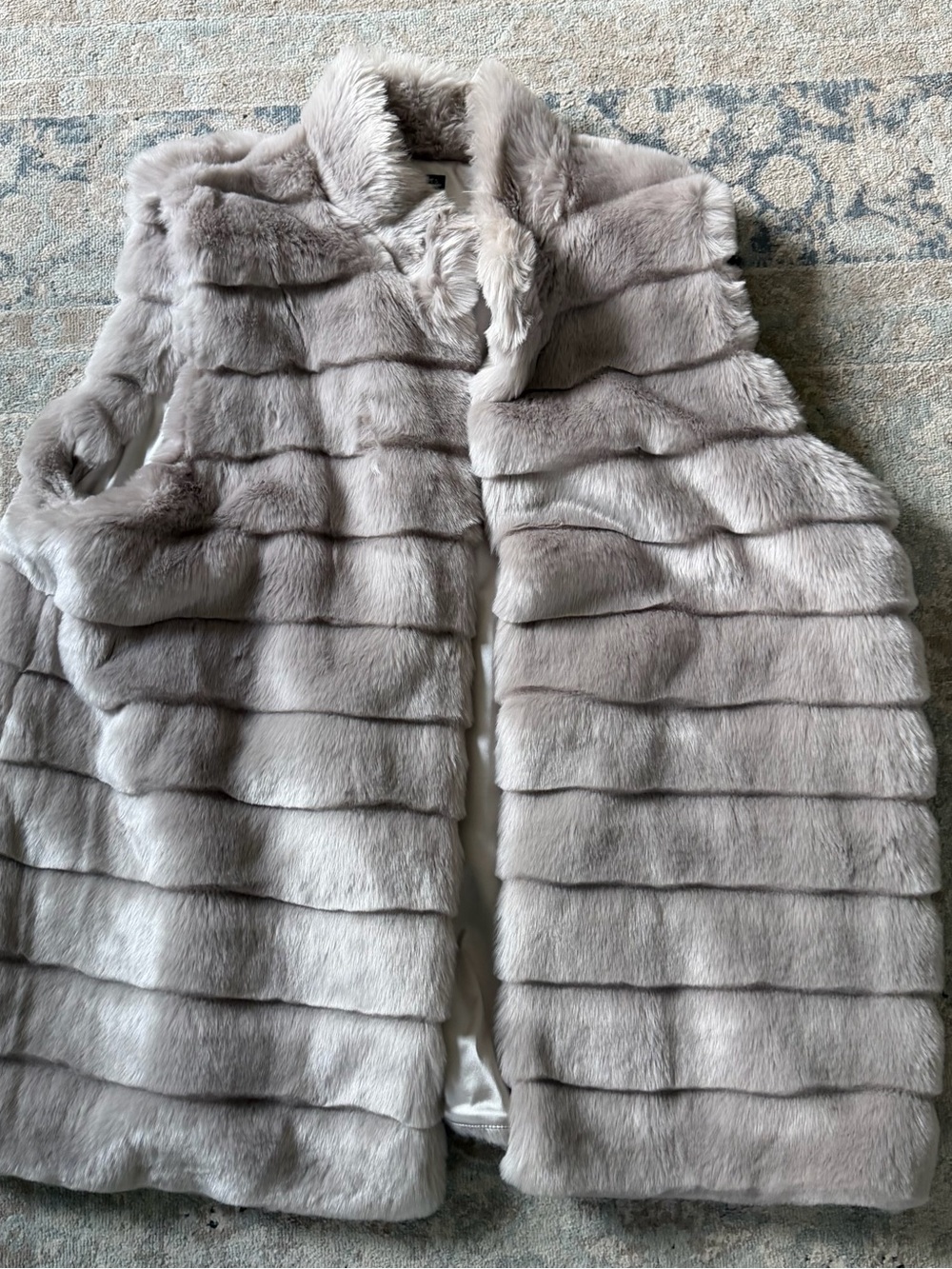 Talbots 2x womens vest Light Gray Faux Fur Sleeveless Vest